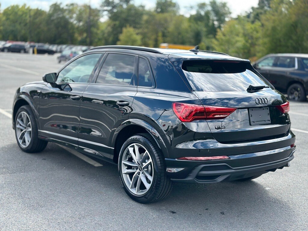 2024 Audi Q3 Premium Plus photo 4