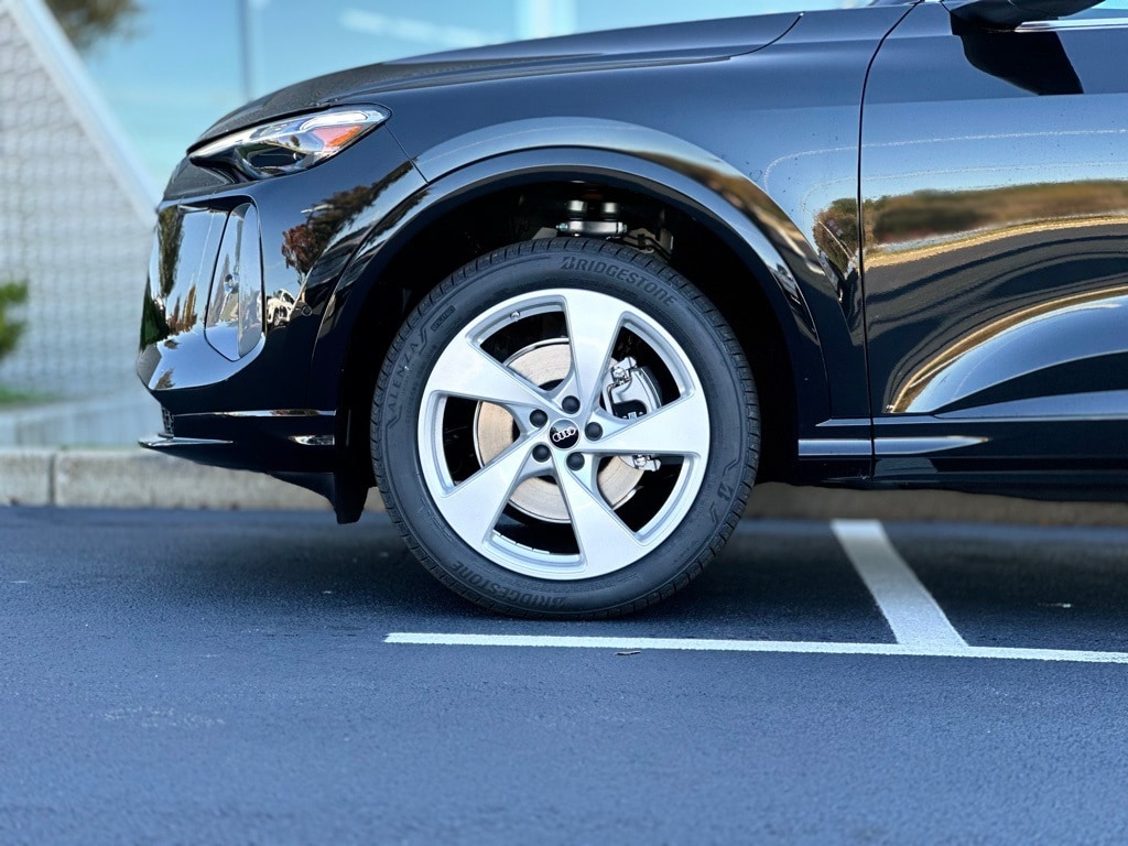 2025 Audi Q5 2.0T Premium Plus photo 2