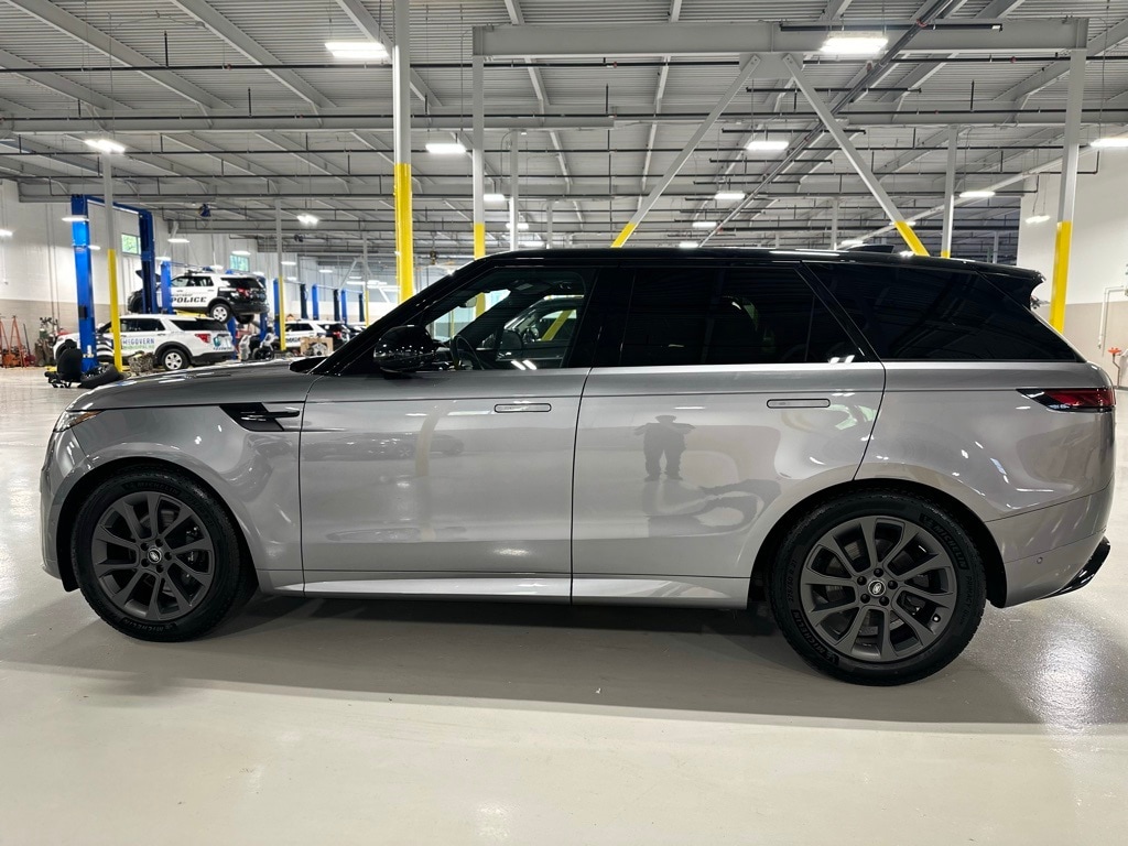 Used 2023 Land Rover Range Rover Sport SE Dynamic with VIN SAL1L9FU3PA103775 for sale in Shrewsbury, MA