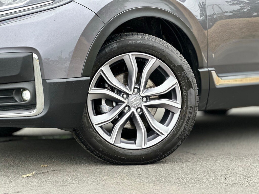 2022 Honda CR-V Touring photo 2
