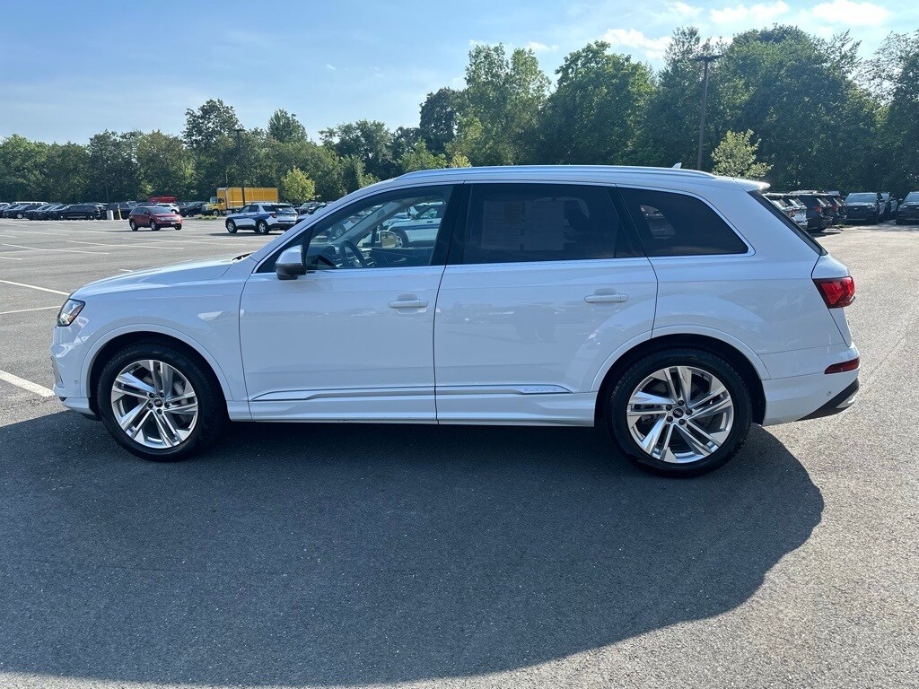 2021 Audi Q7 55 Prestige photo 3