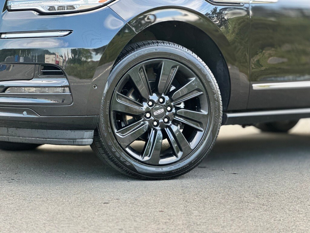 2022 Lincoln Navigator Reserve photo 2