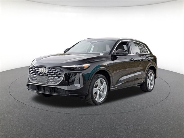 2025 Audi New Q5 Premium Plus's photo