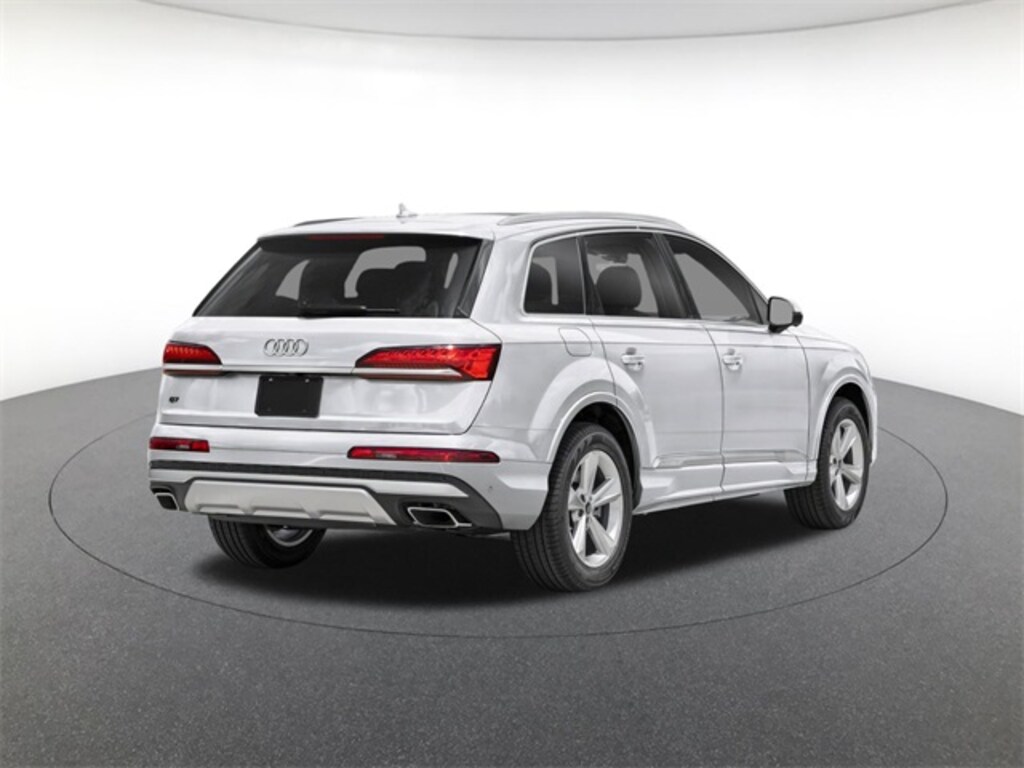 New 2026 Audi Q7 45 Premium SUV