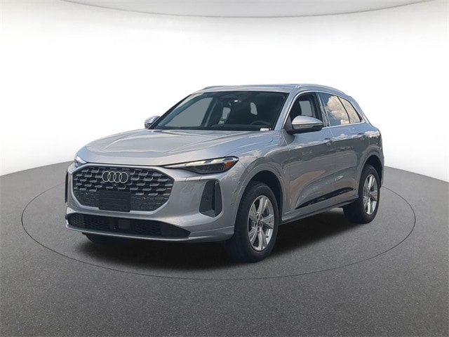 2025 Audi New Q5 Premium's photo