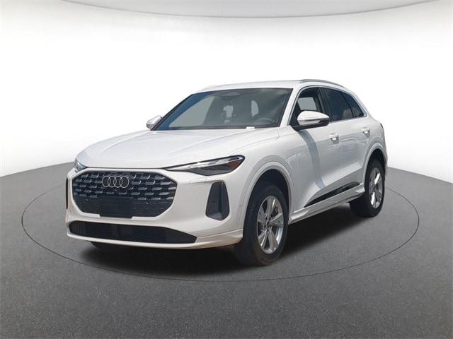 2025 Audi New Q5 Premium's photo