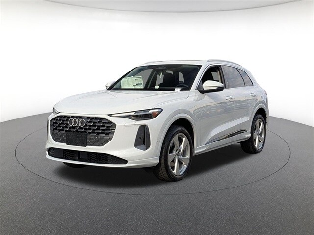 2025 Audi New Q5 Premium Plus's photo