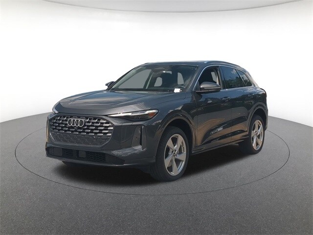 2025 Audi New Q5 Premium Plus's photo