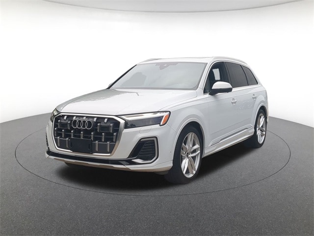 2025 Audi Q7 Premium Plus's photo