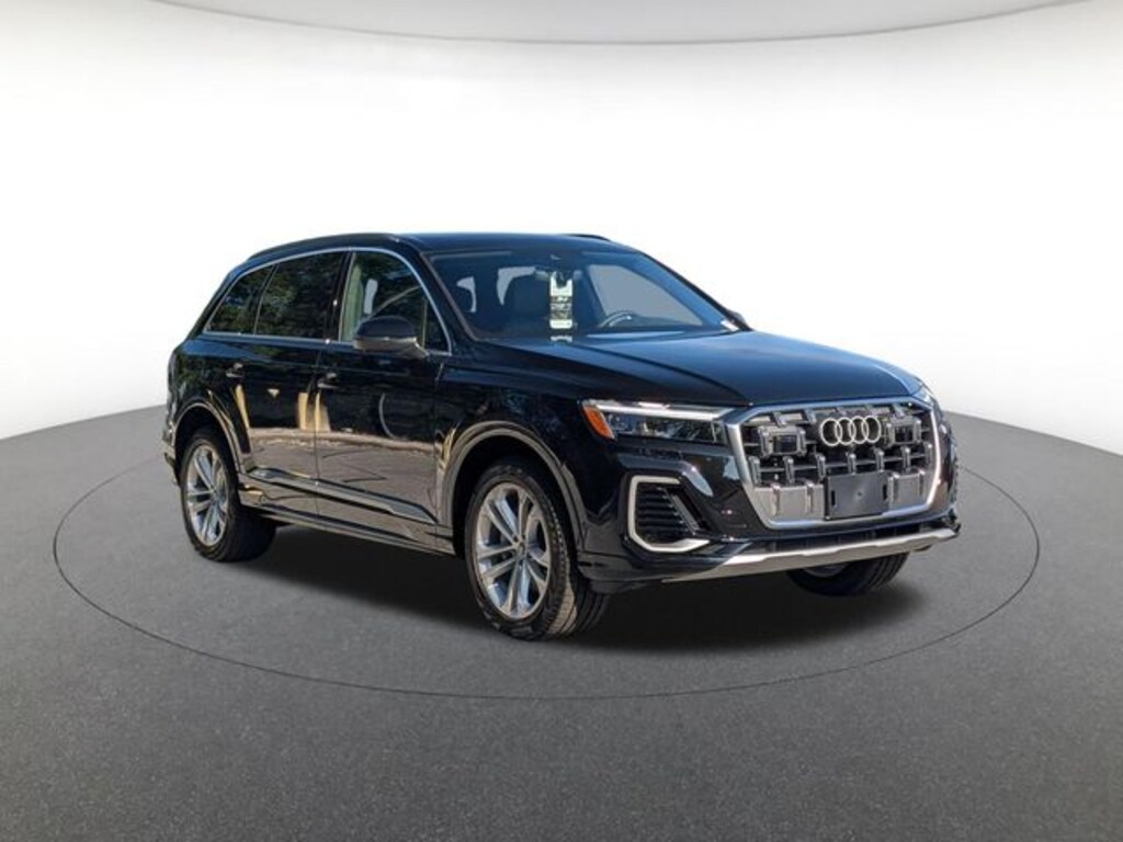 New 2026 Audi Q7 45 Premium SUV