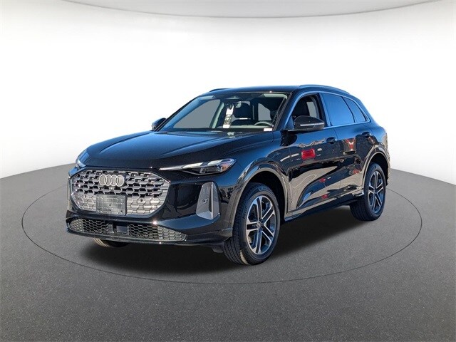 2025 Audi New Q5 Premium's photo