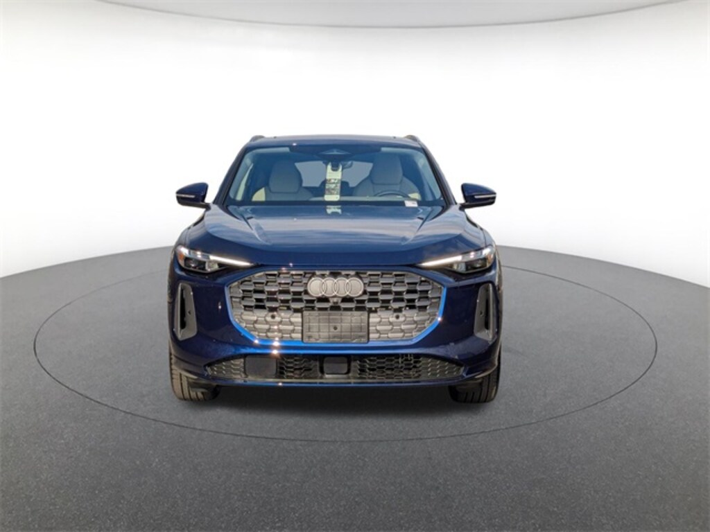 New 2025 Audi Q5 2.0T Premium SUV
