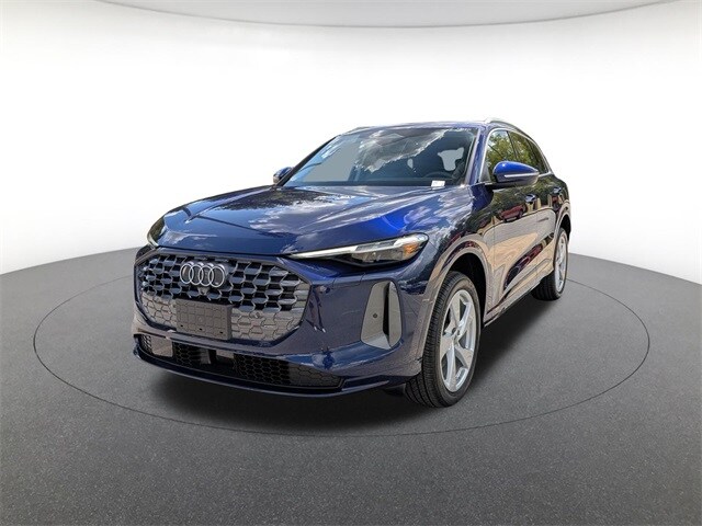 2025 Audi New Q5 Premium Plus's photo