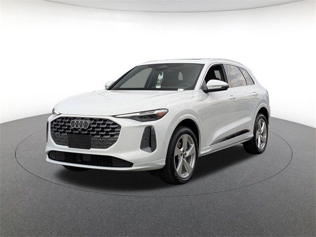 2025 Audi New Q5 Premium Plus's photo