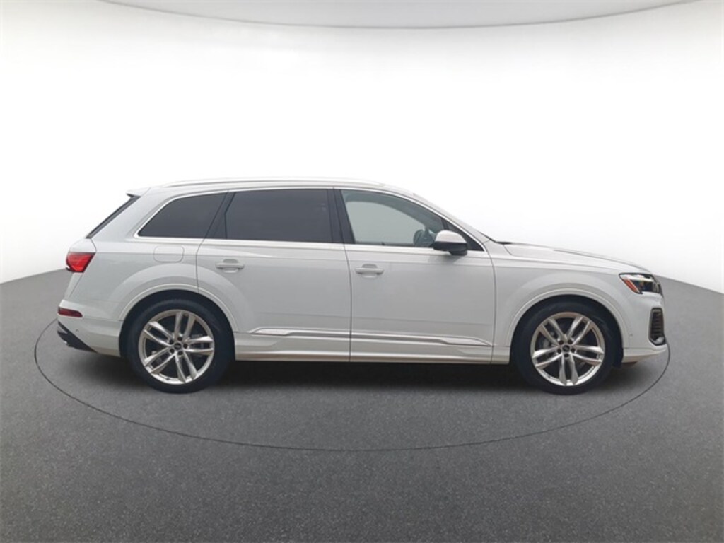 New 2025 Audi Q7 Premium Plus SUV