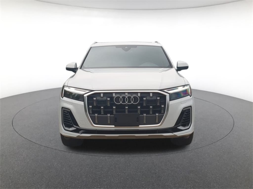 New 2025 Audi Q7 Premium Plus SUV