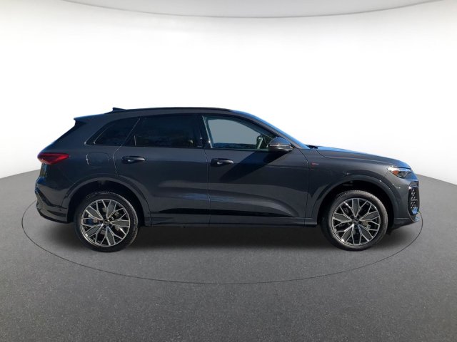 New 2026 Audi Q5 2.0T Premium SUV