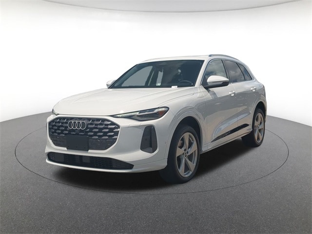 2025 Audi New Q5 Premium Plus's photo