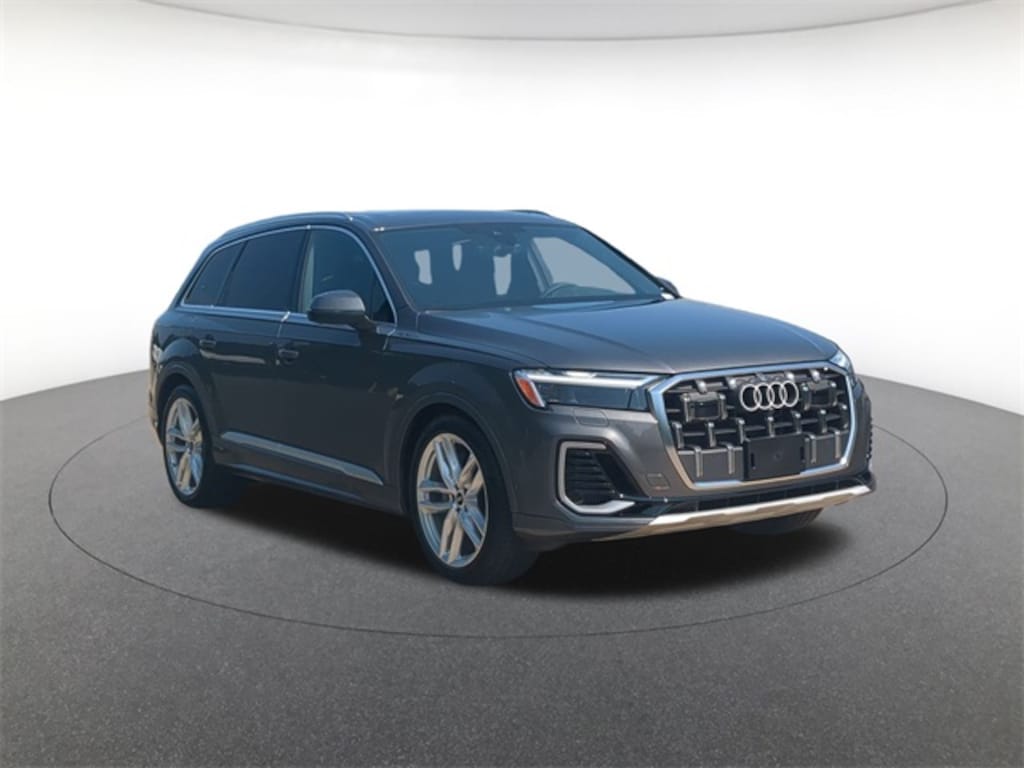 New 2025 Audi Q7 Premium Plus SUV