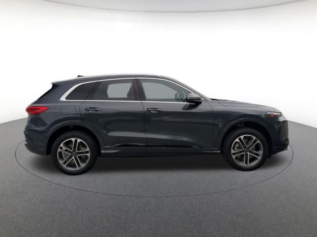 New 2026 Audi Q5 2.0T Premium SUV