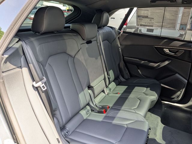 2026 Audi Q8 Prestige - Photo 15