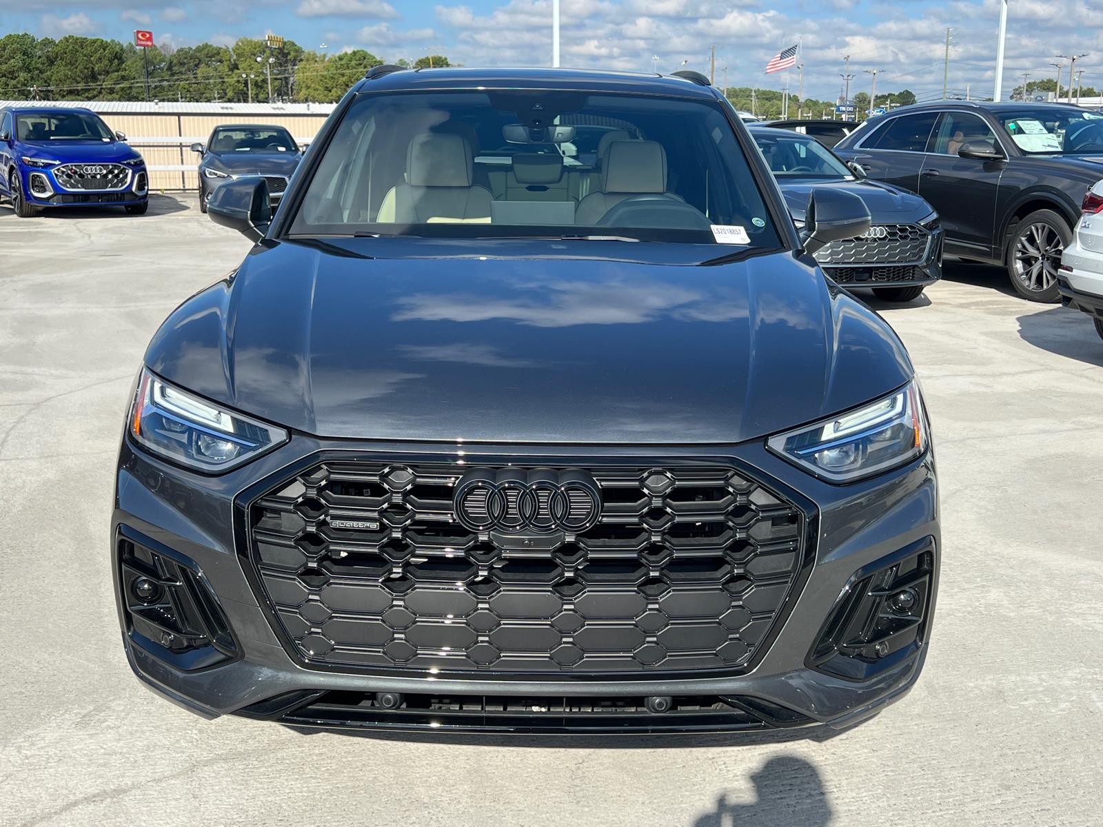 2025 Audi Q5 S line Premium Plus photo 2