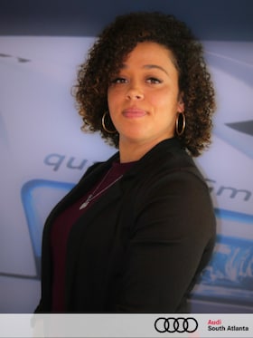 Staff member Jasmine Davis from bf1d7b7622b3