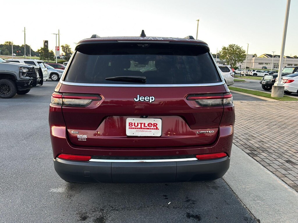 2022 Jeep Grand Cherokee Limited photo 3
