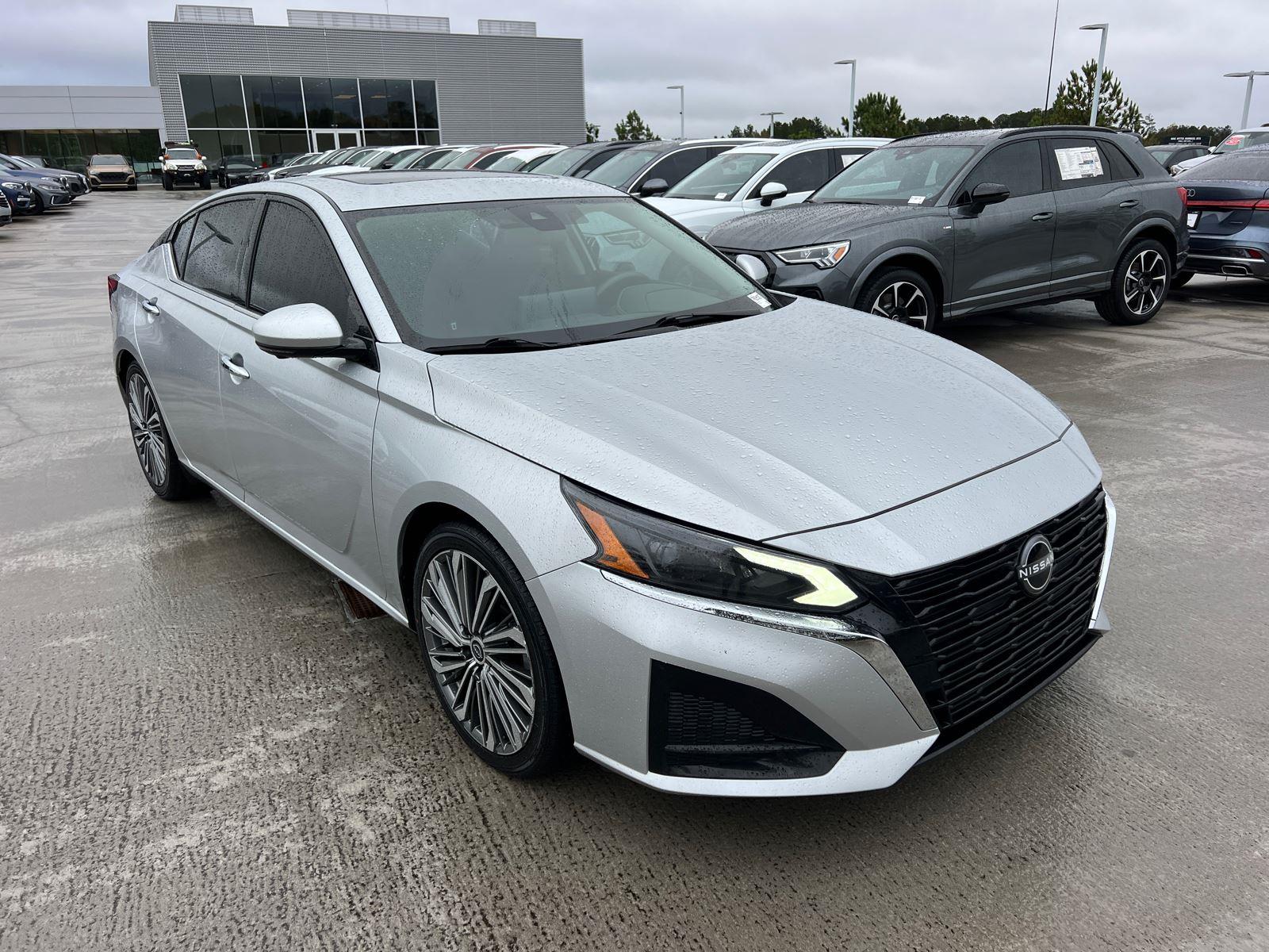 2023 Nissan Altima 2.5 SL photo 3