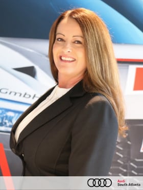 Staff member Kelly McCloskey from 0b845e5bc264