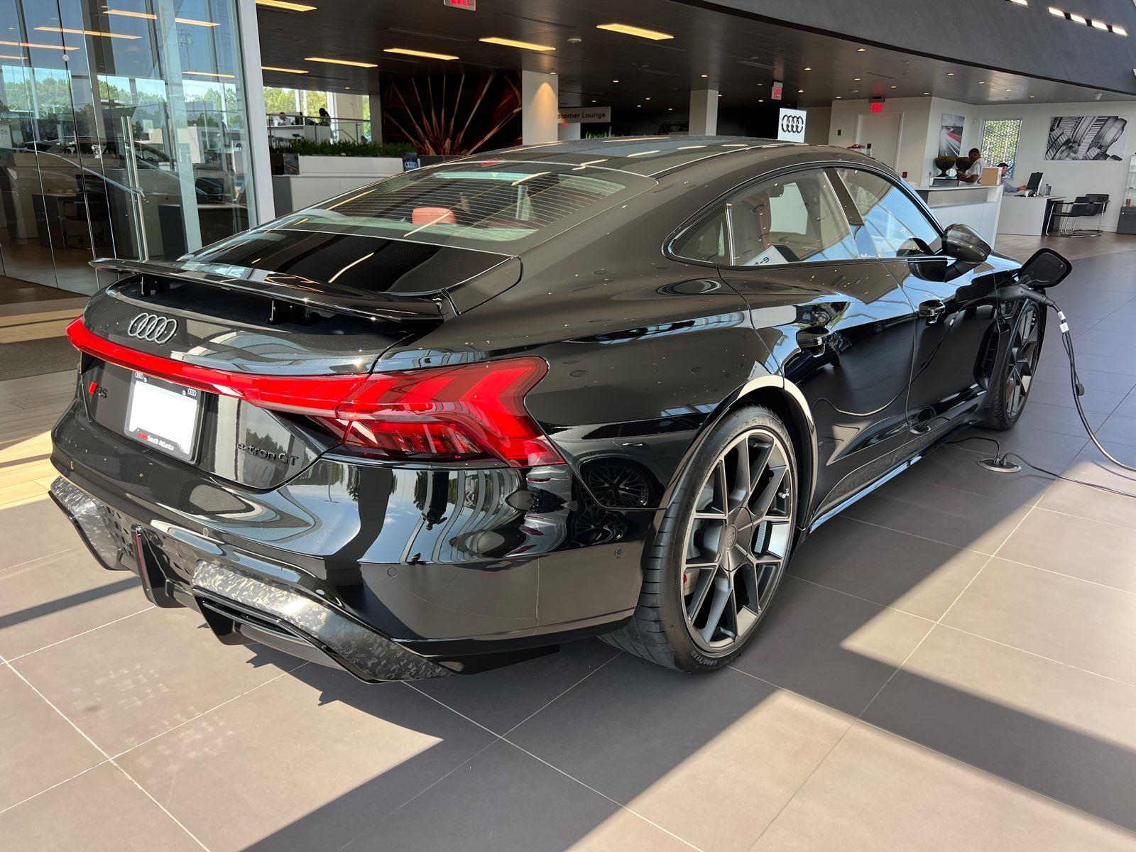 2025 Audi RS e-tron GT Base photo 4