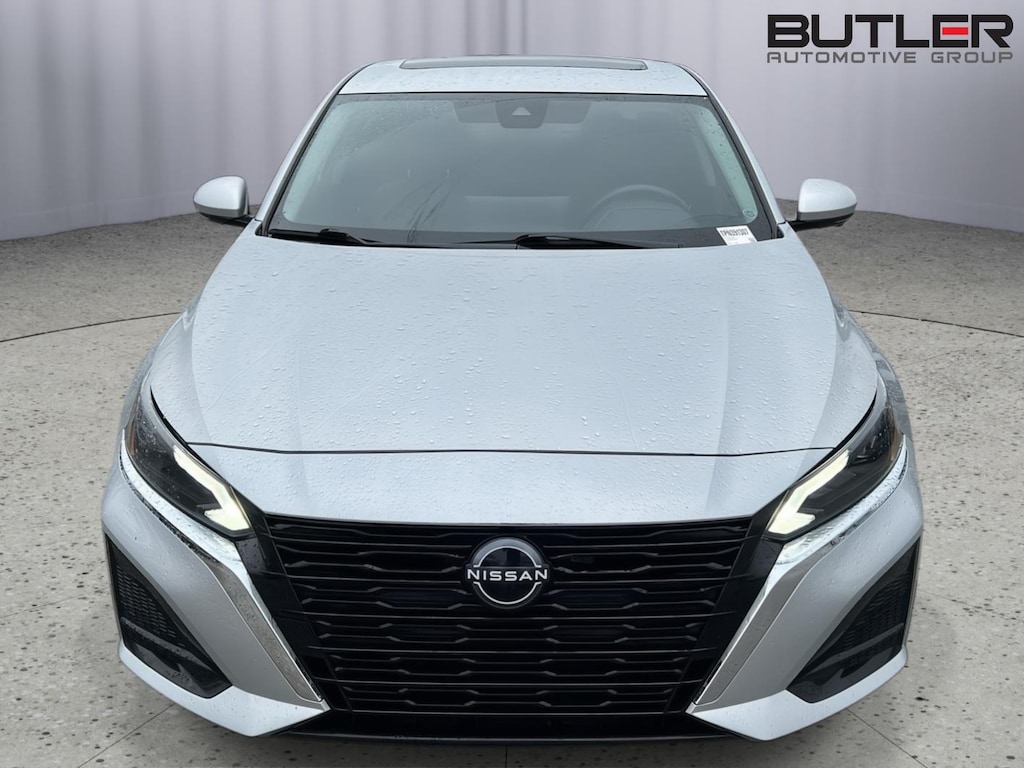 Used 2023 Nissan Altima 2.5 SL Sedan