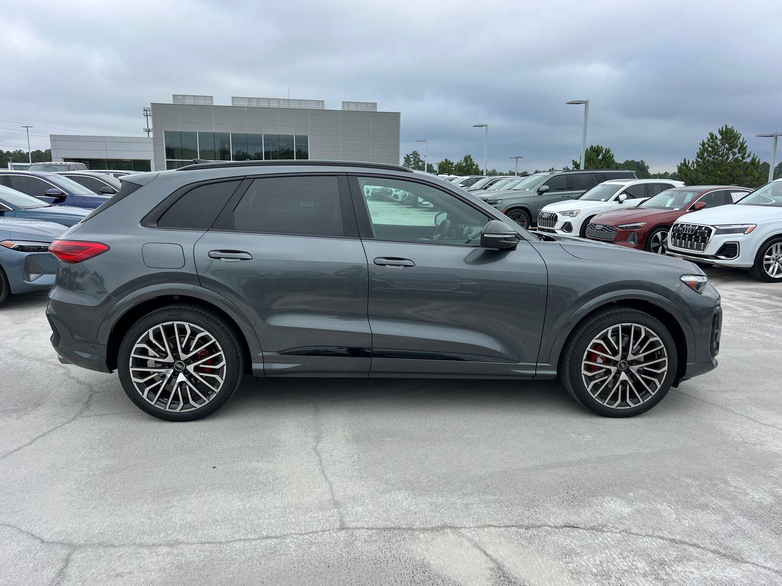 2025 Audi SQ5 Premium Plus photo 4