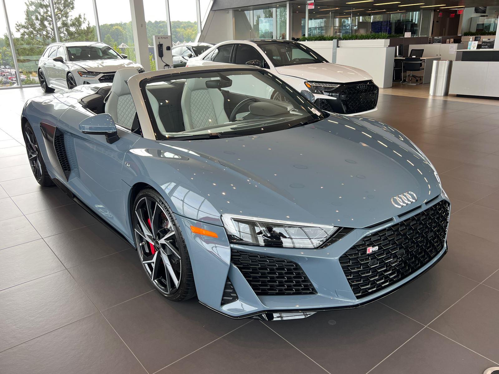 2023 Audi R8 Spyder V10 Performance photo 3