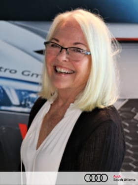 Staff member Lynn Forte from 5d9d5ce7f852