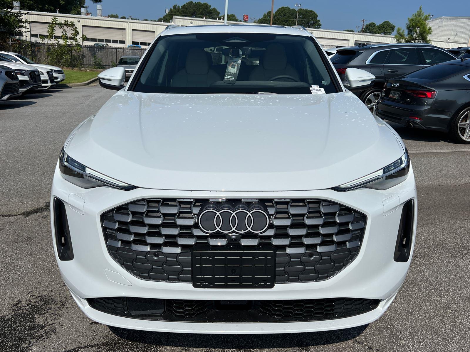 2025 Audi Q5 2.0T Premium Plus photo 2