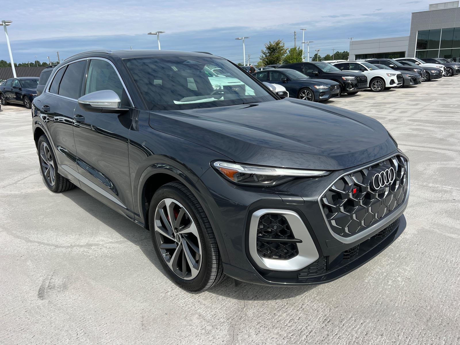 2025 Audi SQ5 Premium Plus photo 3