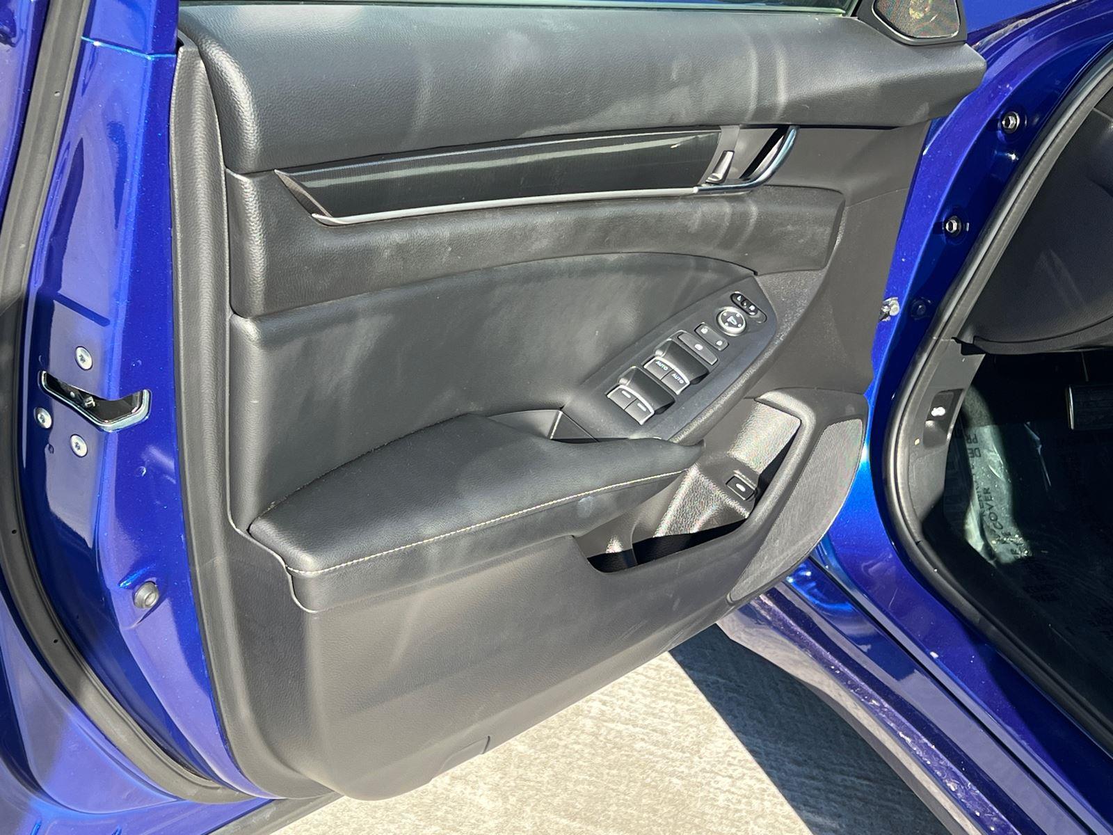 2022 Honda Accord Hybrid Sport - Photo 10