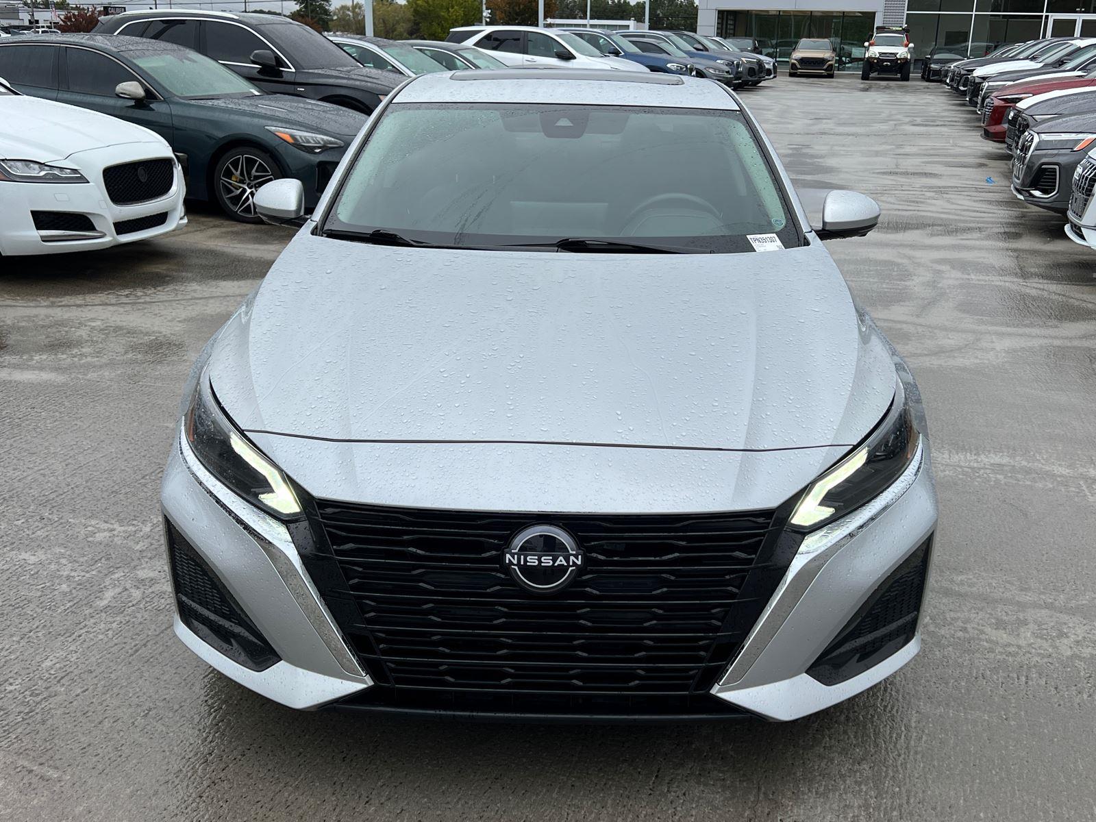 2023 Nissan Altima 2.5 SL photo 2