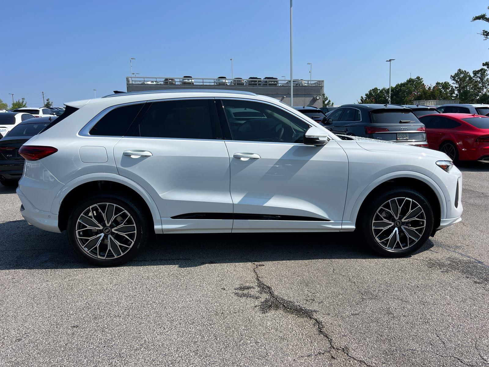 2025 Audi Q5 2.0T Premium Plus photo 4