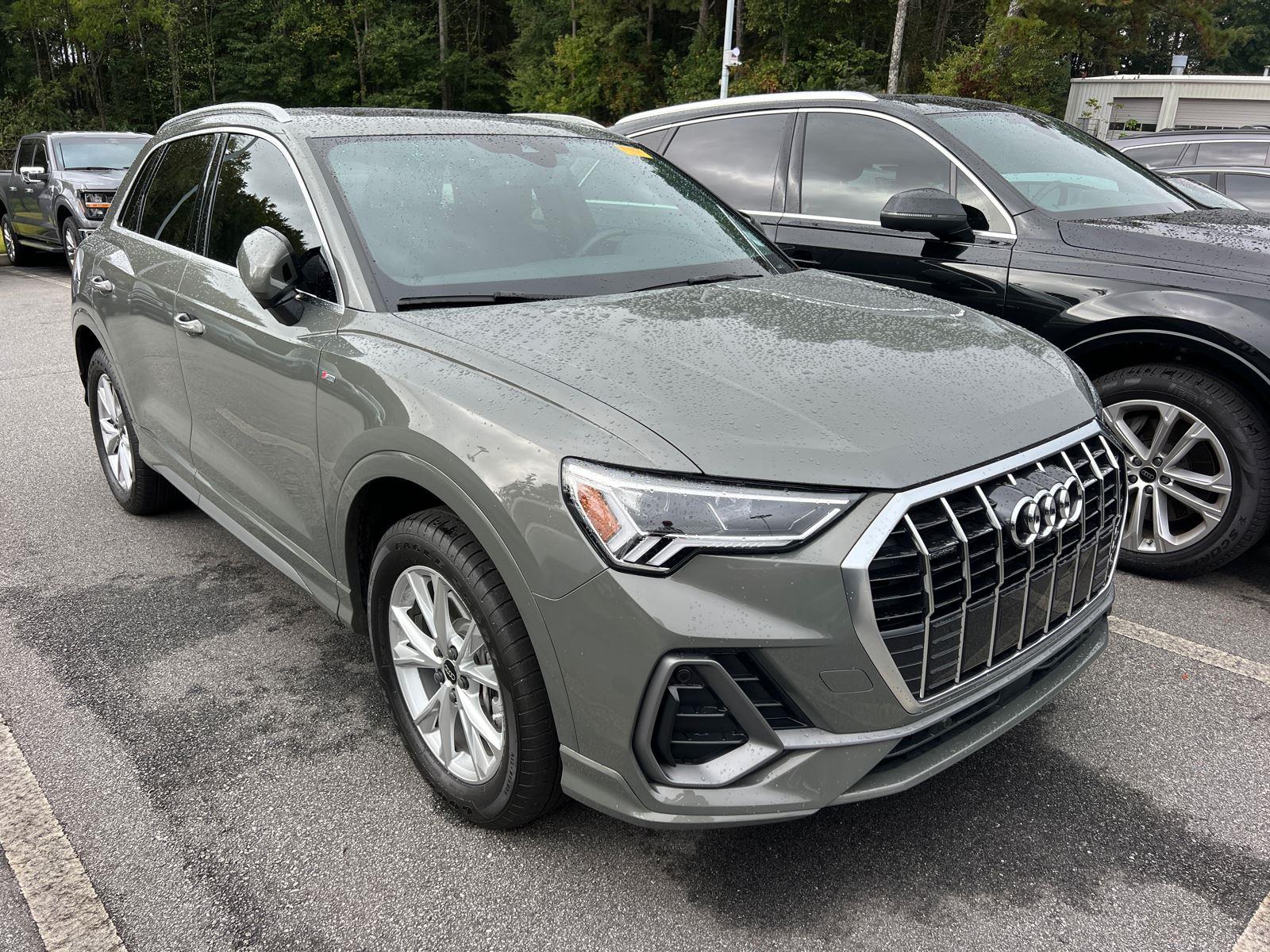 2024 Audi Q3 S line Premium Plus photo 3
