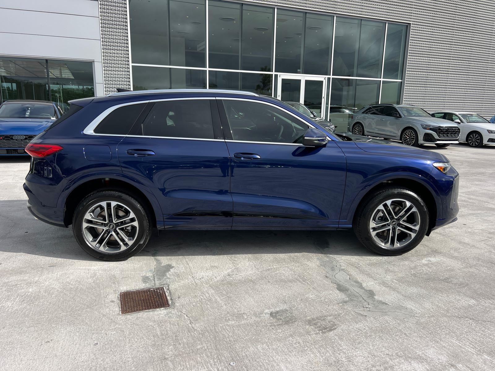 2025 Audi Q5 2.0T Premium Plus photo 4