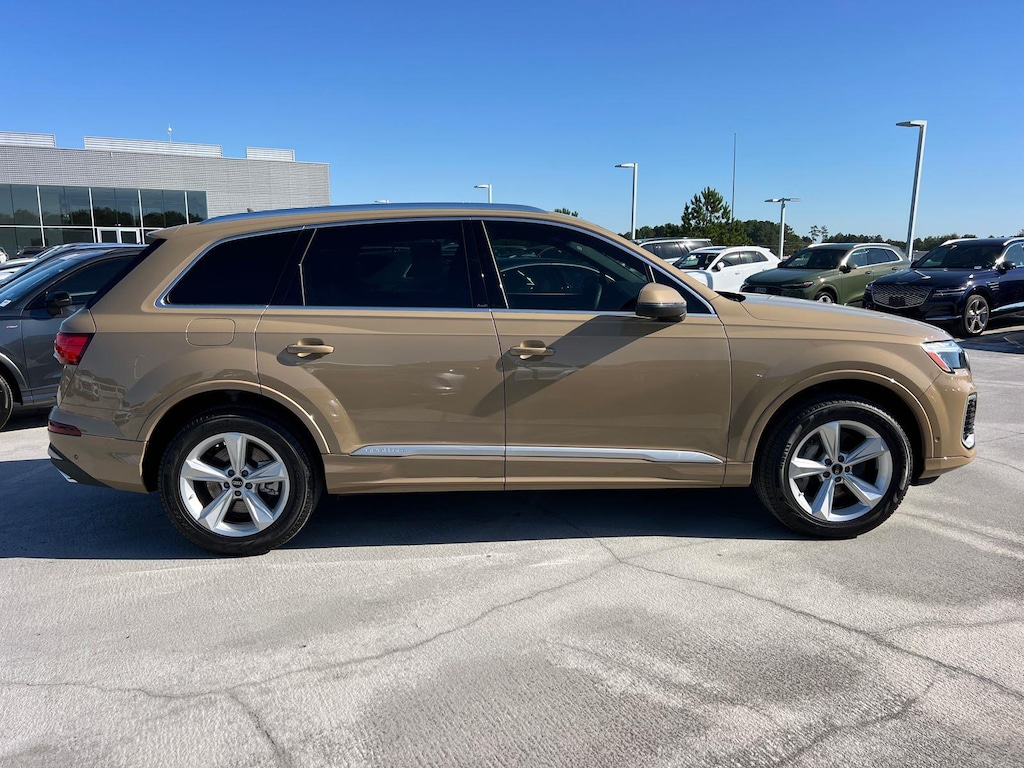Used 2025 Audi Q7 Premium SUV