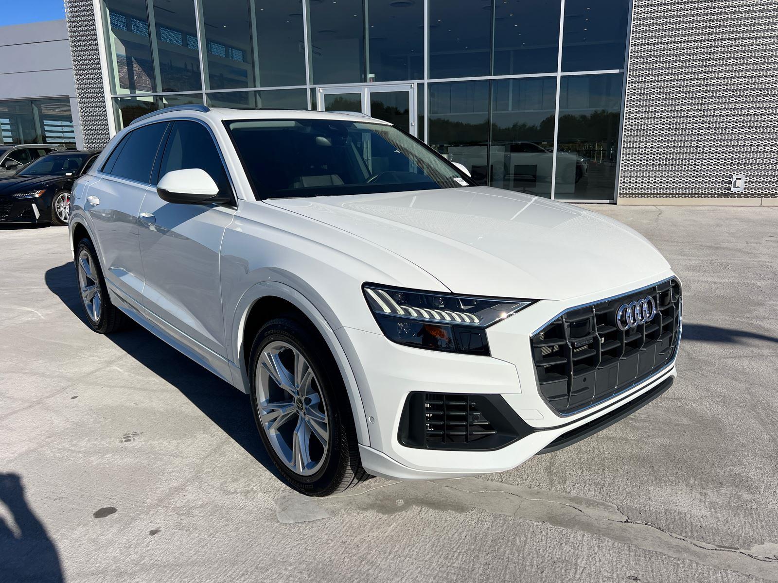 2023 Audi Q8 Premium photo 2