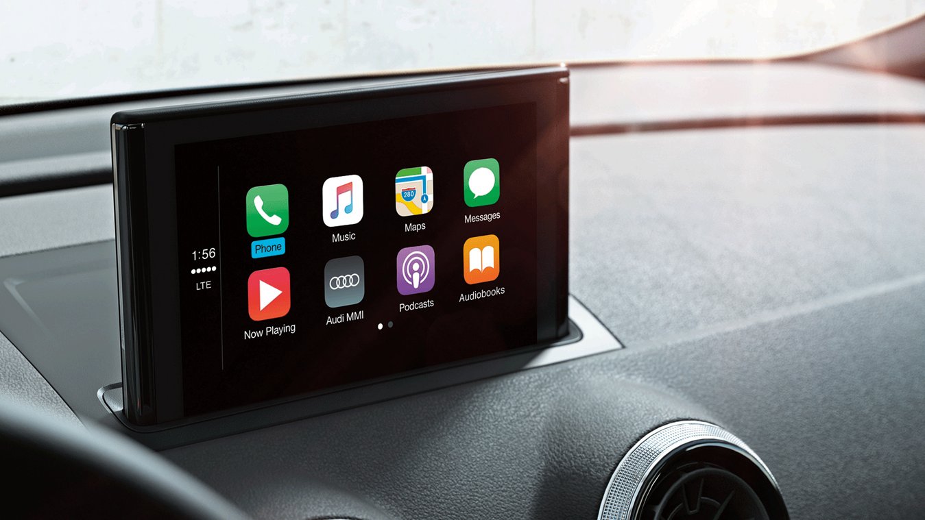 2017_Audi_A3_sedan_technology_smartphone