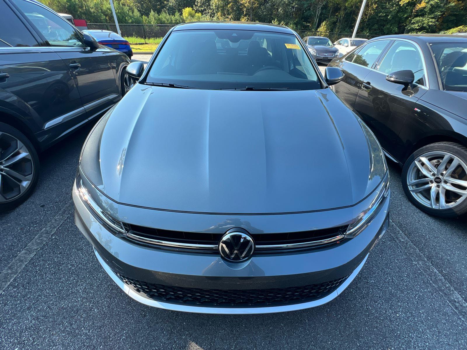 2025 Volkswagen Jetta SE photo 2