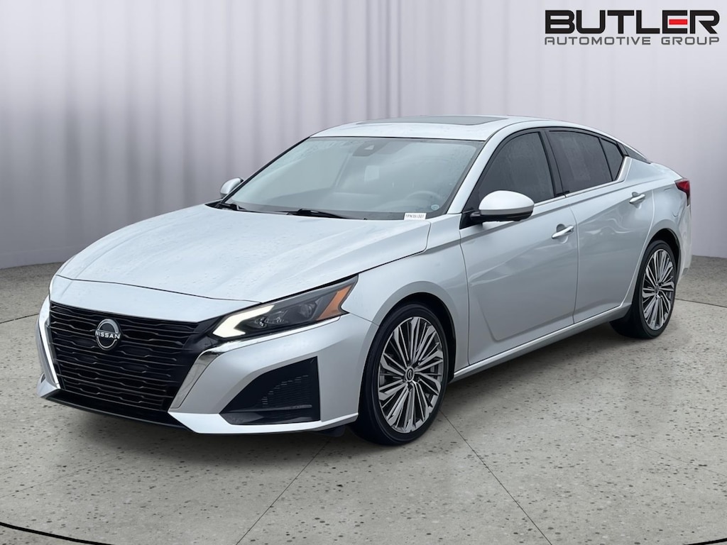 Used 2023 Nissan Altima 2.5 SL Sedan