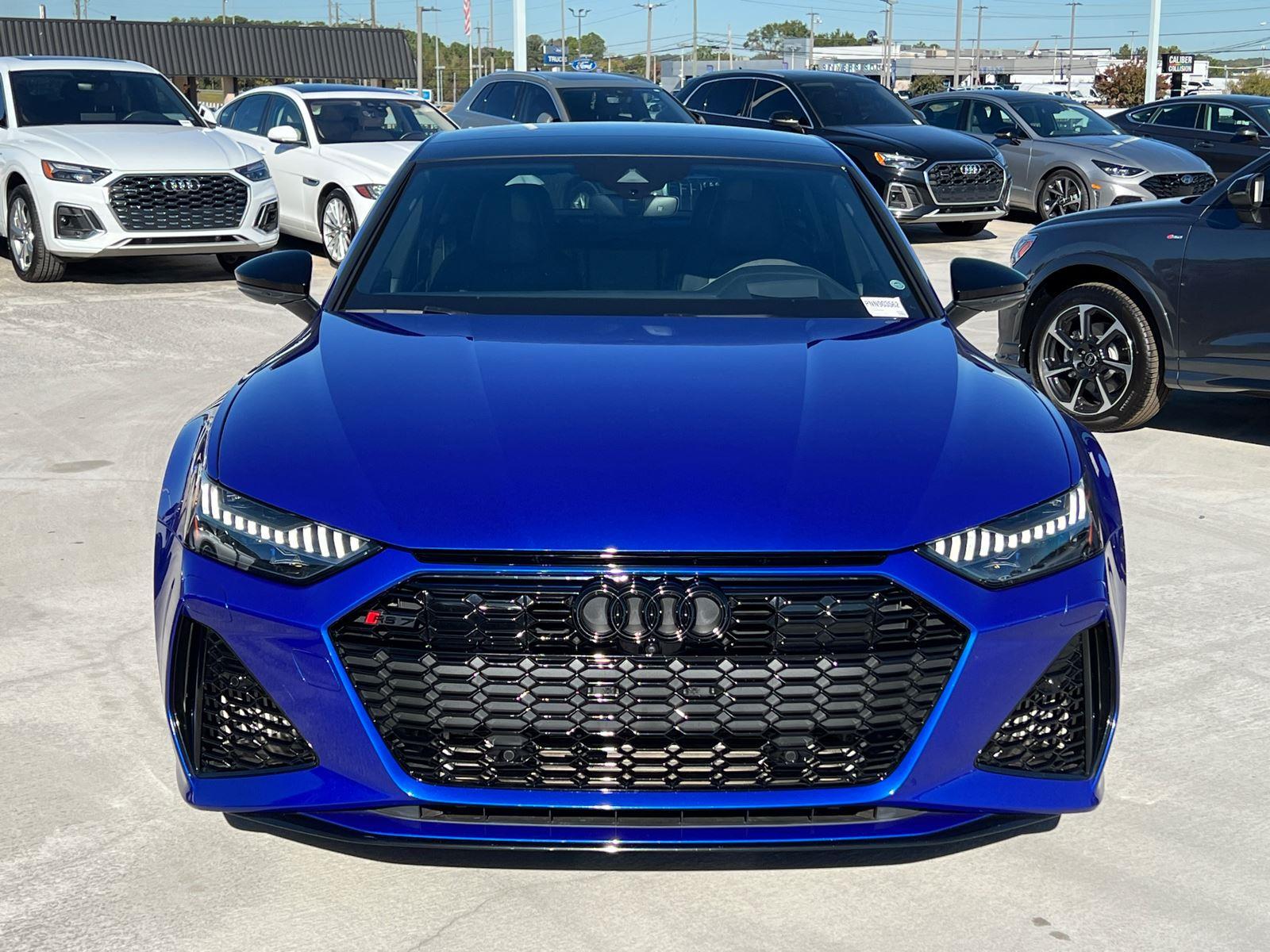 2022 Audi RS 7 Base photo 2