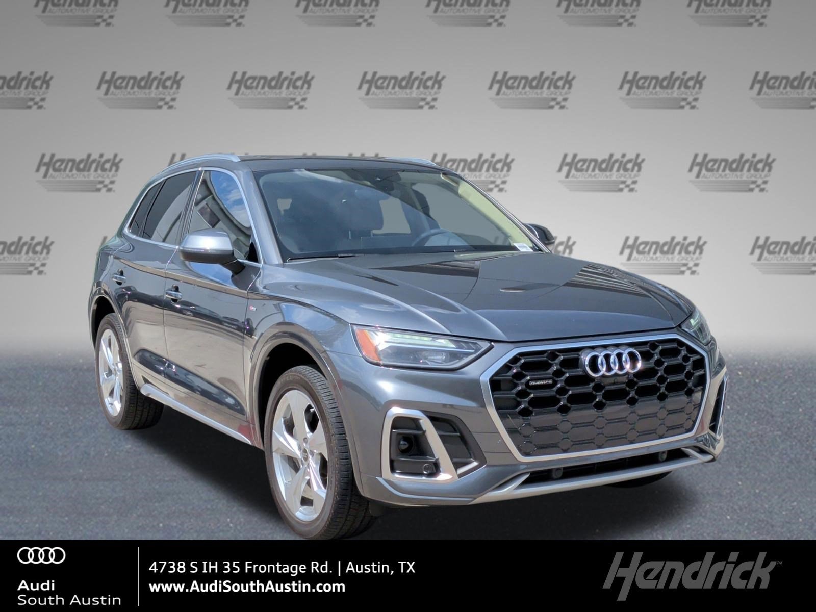 2023 Audi Q5 45 Premium Plus's photo