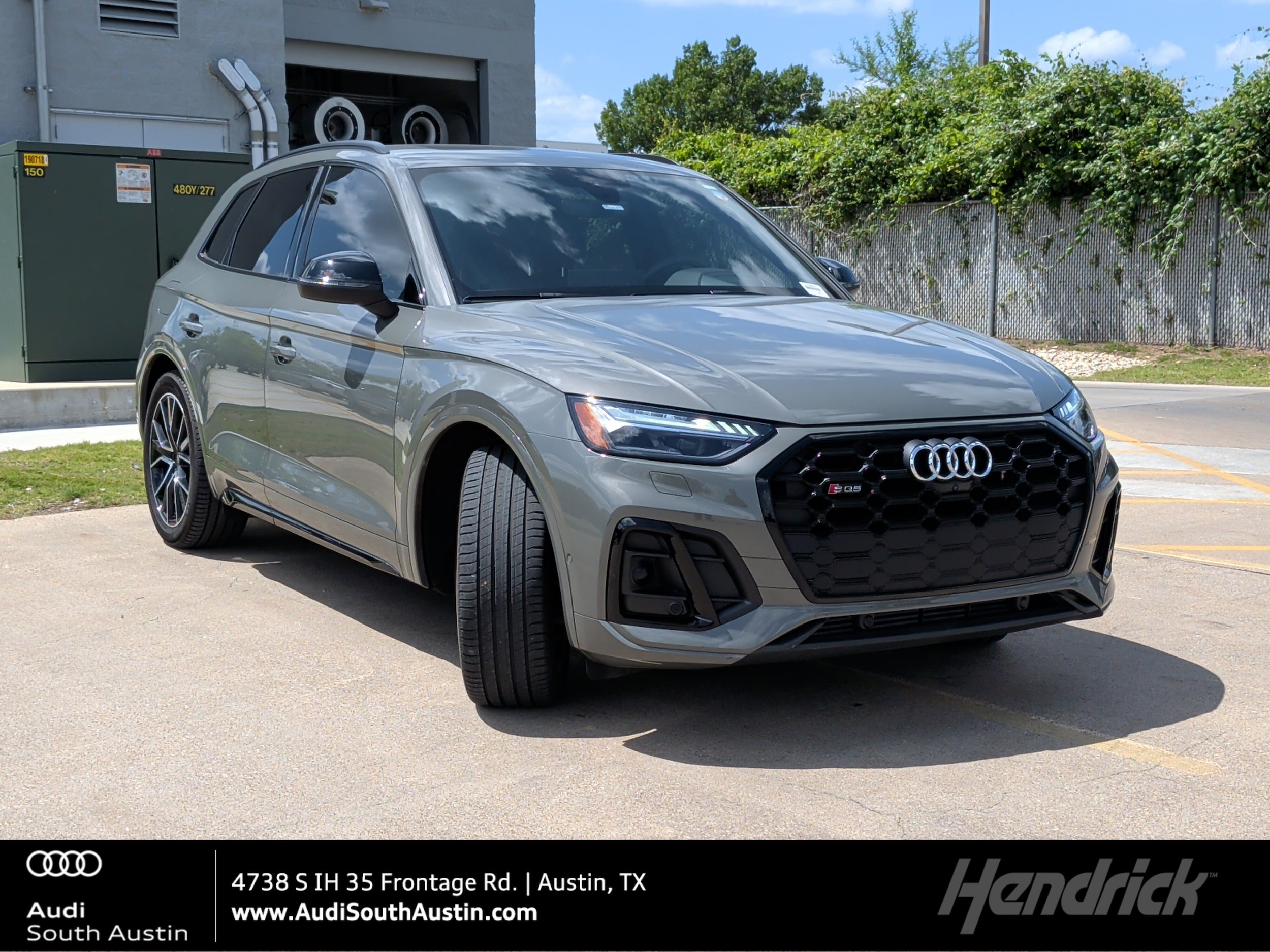 2023 Audi SQ5 Prestige's photo